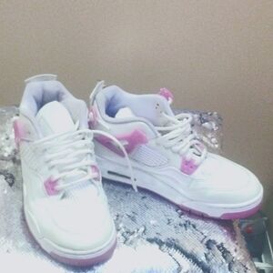 Nike Air Sneakers in White and Pink